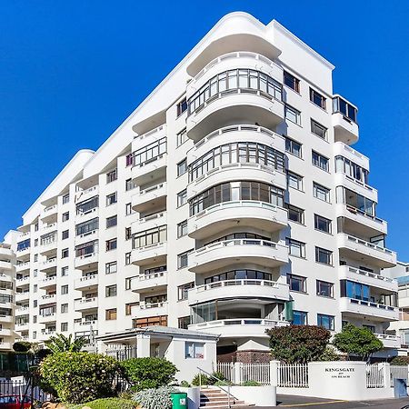 Backup Powered Sea View Apartment On The Promenade 开普敦 外观 照片